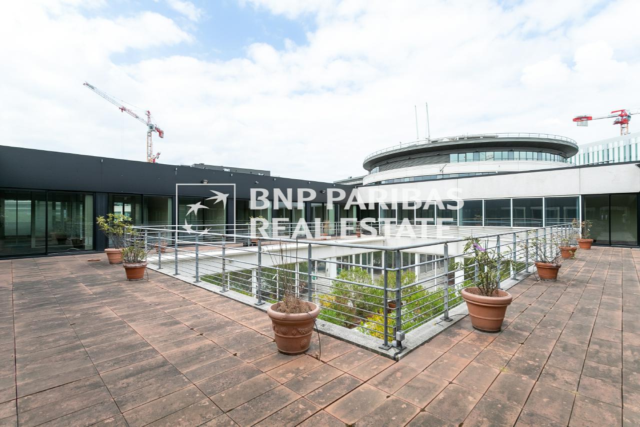 Bureau La Plaine Saint-Denis 2615m² Vente bureau La Plaine Saint-Denis Seine-Saint-Denis OVBUR2530287 10